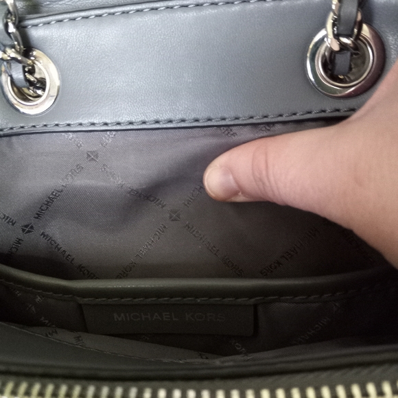 MICHAEL KORS Rose Medium Backpack - Picture 9 of 12